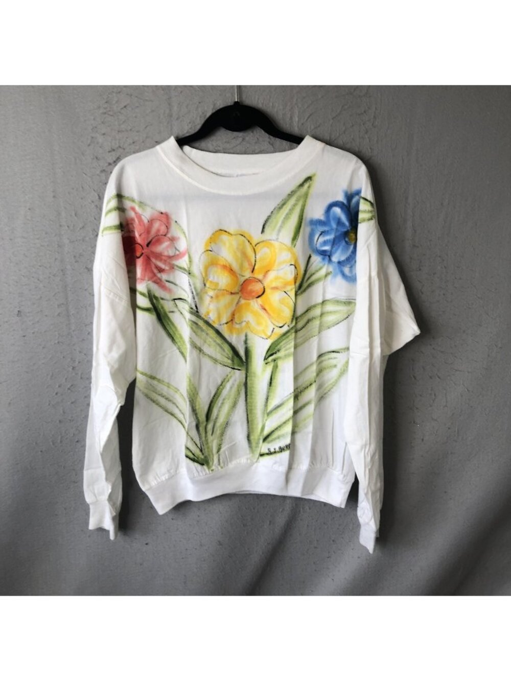 Floral Shirt Womens XL White Hand Painted Daisies USA Graphic Art Garden
